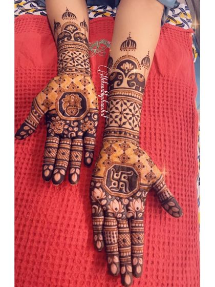 A traditional design with a Swastika symbol for good luck, perfect for a religious ceremony or festival.