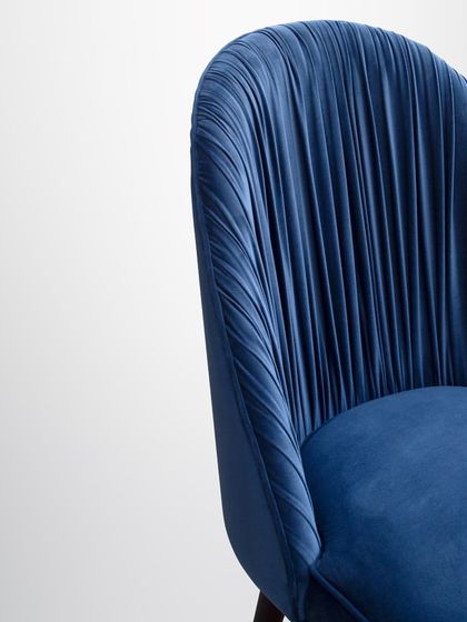 TIS Living - Bespoke Furniture for Entire Homes Statement Seating: Armchairs, Sofas & Loungers photo 71