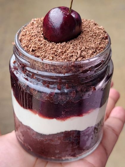 CookieDust by Janice - Dessert Gifting & Hampers Celebration Cakes & Dessert Tubs photo 6