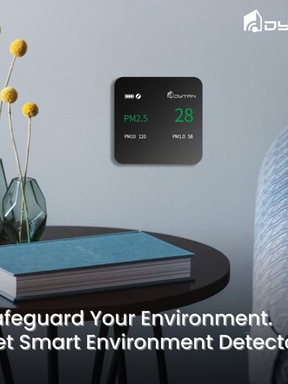 Placed on a side table, the smart environment detector actively safeguards your home's air. It tracks key metrics like PM2.5 levels and can be linked to your air purifier to automatically improve air quality without any manual intervention.