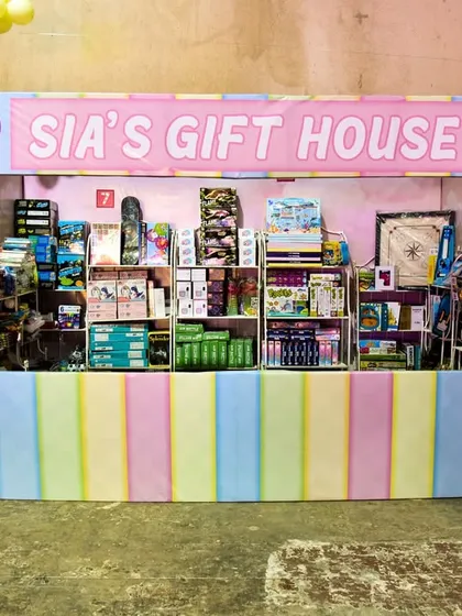 "Sia's Gift House," a beautifully decorated stall where guests can pick up their return gifts.