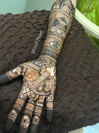 The bride's portrait on the opposite hand, designed to complement the groom's figure. The details in her jewelry and dress are meticulously drawn.