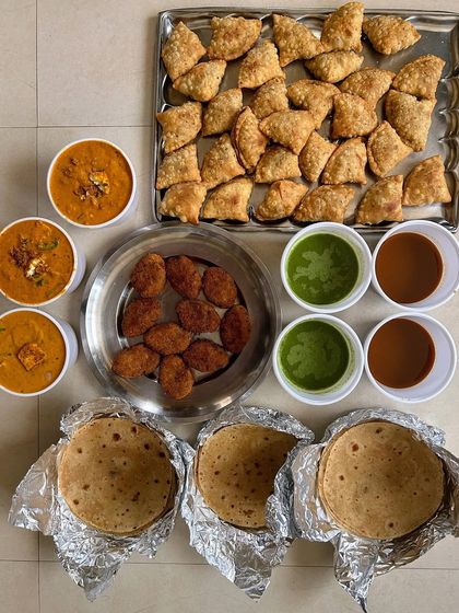 Duplicate of the delicious mini samosa and cutlet platter.