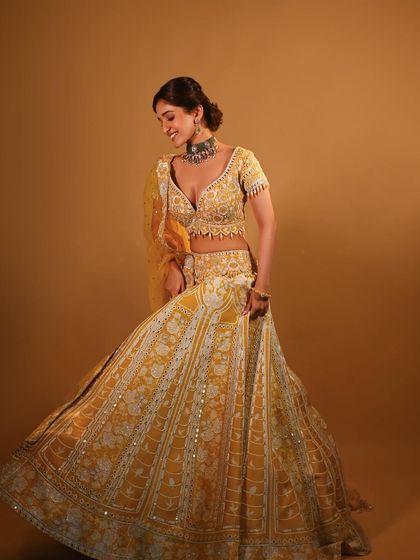 Modern Bridal & Festive Glam photo 48