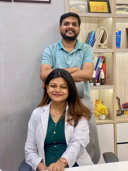 Celebrating Doctor's Day at the clinic with my team. We are a family dedicated to the health and well-being of our patients.