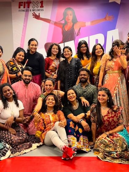 Meenal Dubey - Wedding & Sangeet Choreography Garba & Dandiya Nights photo 19