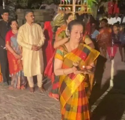 The performance begins with a traditional lamp-lighting ceremony, invoking blessings for the show. Here, I am seen participating in the ritual with our hosts and team.