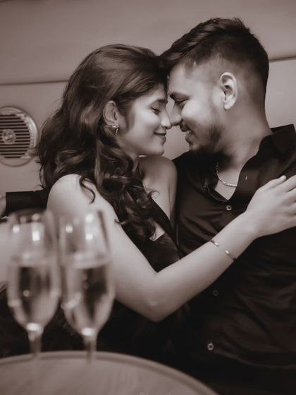 An exclusive yacht photoshoot in Goa offers a touch of luxury and adventure. We capture both intimate and glamorous moments as you cruise along the beautiful coastline.