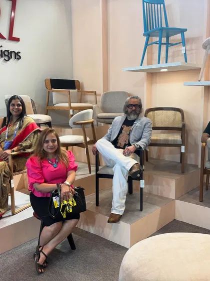 More friends and colleagues from the industry trying out our custom chairs. Exhibitions are a great place to connect and exchange ideas.