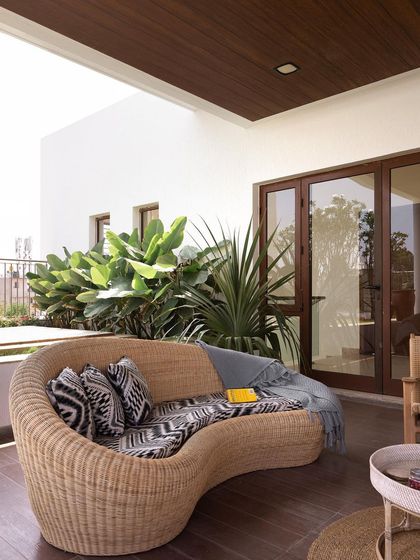 Simplécede - Full-Home Interior Design Welcoming Entryways & Outdoor Spaces photo 12