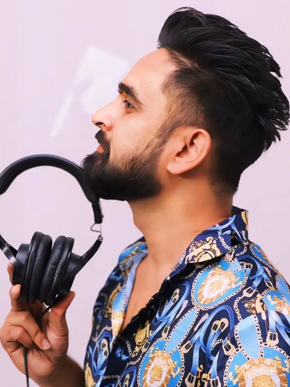 Maddy - Private & Corporate Event DJ The DJ Maddy Look photo 7