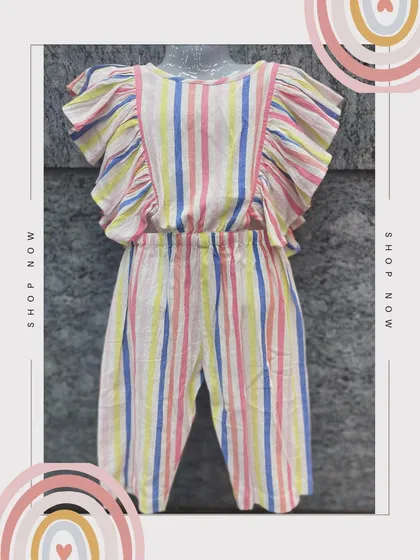 Our striped jumpsuit is crafted from pure cotton and is as adorable as it is comfortable. The charming frill detailing at the sleeves adds a touch of whimsy to every adventure.
