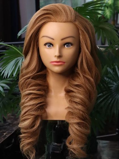 Sunil Kumar - Special Occasion Hairstyling Glamorous Open & Half-Up Styles photo 60