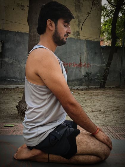 Vajrasana is one of the few poses you can do right after a meal because it aids digestion. It is also a stable pose for meditation and helps to calm the mind.