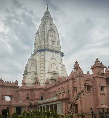 The Kashi Vishwanath Temple in Varanasi is one of the twelve sacred jyotirlingas. A visit to this temple on the banks of the Ganga is believed to be a step towards attaining moksha, or ultimate liberation.