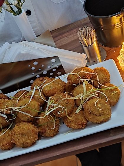 Crispy fried appetizers served at the Indian Coast Guard event. We ensured a delicious and memorable feast to thank them for their service.