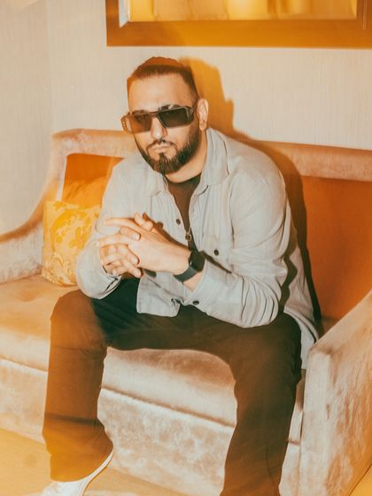 Unfortunately for my haters, I’ll once again be living my best life this weekend. A few shots from a hotel room session before a gig.