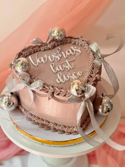 Butter - Custom Themed & Sculptural Cakes For the Grown-Ups: Hobbies & Jokes photo 10