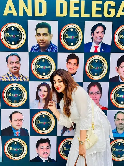It is always a pleasure to be featured among the esteemed faculty at major dermatology and trichology conferences like Roots-VI.