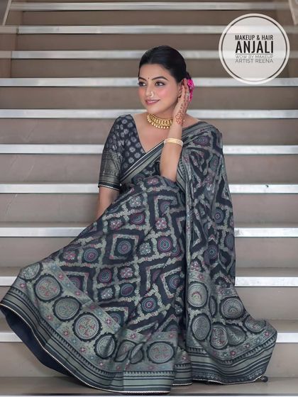 A graceful and poised look, perfect for any special occasion. Anjali's work is always flawless.