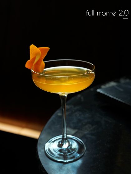 The Full Monte 2.0 is our take on a modern classic. We blend Kavalan classic whisky with Amaro Montenegro, smoky lapsang souchong, and a ginger honey syrup. Mole bitters add a final layer of complexity to this rich and aromatic cocktail.