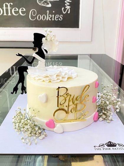 Wedding & Engagement Cakes photo 9