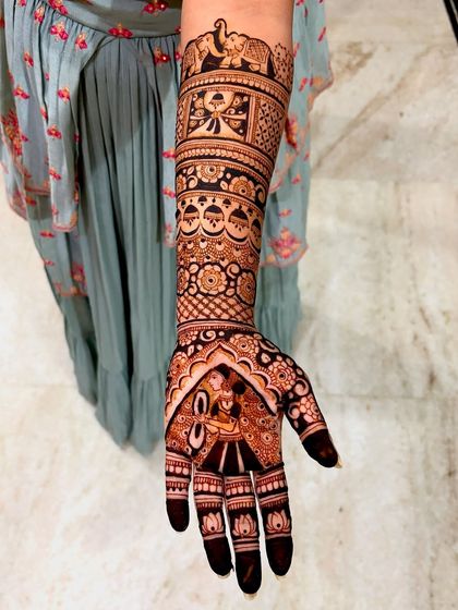 Mitali - Bridal Mehendi Custom Story & Portrait Mehendi photo 24