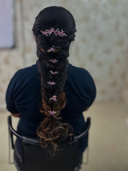 Hairdressing Training: Styling, Cutting & Chemical Science photo 13