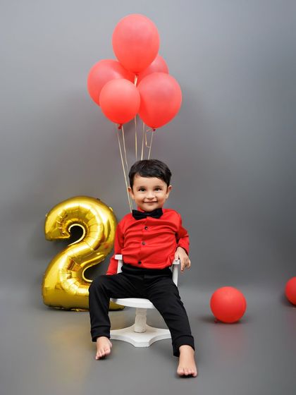 First Birthday & Cake Smash Fun photo 9