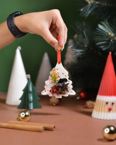 Wax Sachets and Ornaments