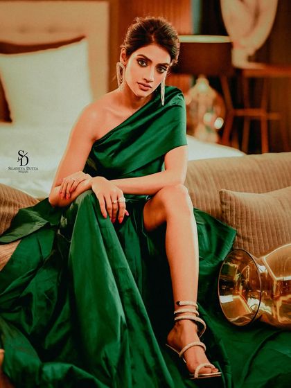 Celebrity Portraits: Women photo 4