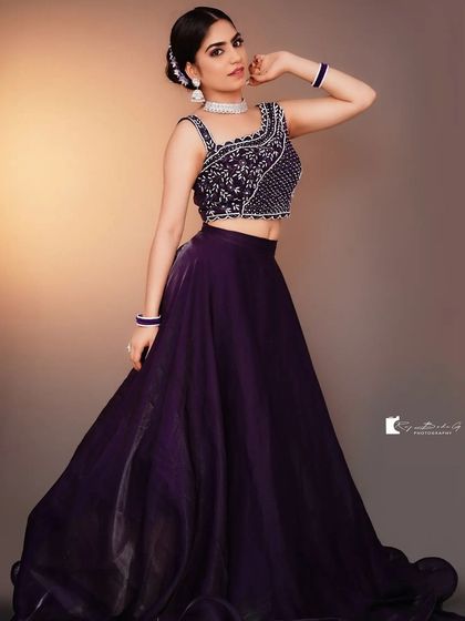 Surabhi Designer Collections - Occasion Wear Rental & Custom Design Lehengas for Receptions & Parties photo 7