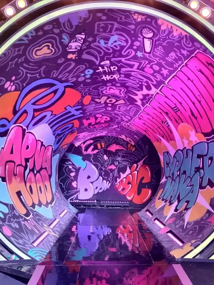 For the "HIPHOP INDIA" show on Amazon miniTV, I designed and painted this immersive graffiti tunnel. The vibrant colors and dynamic lettering created an electrifying entrance for the performers, capturing the raw energy of hip-hop culture.