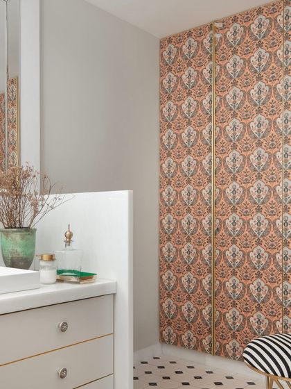 Aakriti Saraf Design - Interior Styling & Decor Bathrooms & Powder Rooms photo 5