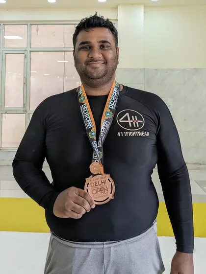 Nayan with his bronze medal from the SJJIF Delhi Open. Competing in the ultra heavyweight division, he showed great determination.