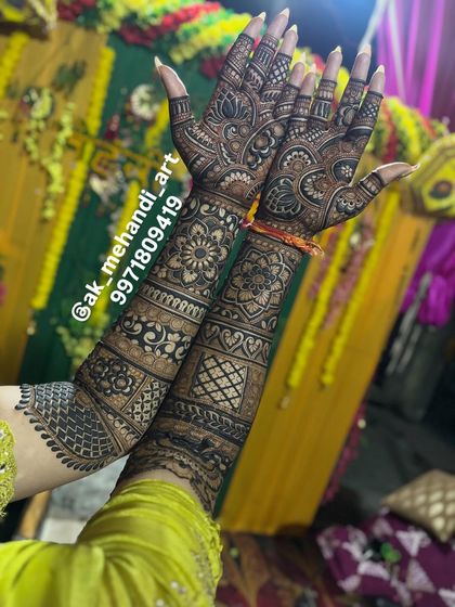Abhishek Kumar - Bridal Mehndi Full Bridal Mehndi (Hands & Arms) photo 8