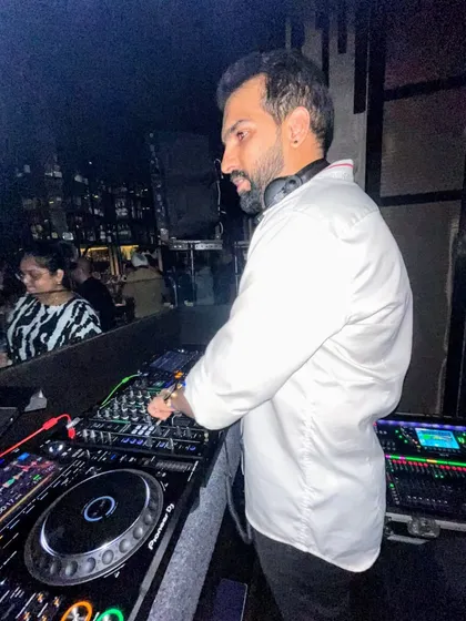 Another angle from the Koishii night, showing me in my element.