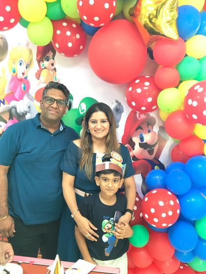 A picture perfect moment from Krishav's Super Mario themed birthday. We love seeing families celebrate together against a backdrop of their child's favorite characters.