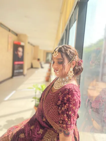 VLCC School of Beauty - Professional Makeup Artistry The Complete Bridal Collection photo 5