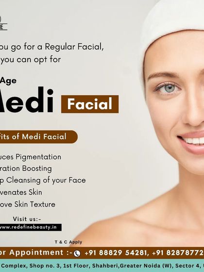 Why go for a regular facial when you can opt for a New Age Medi-Facial? This graphic explains the benefits, which include reducing pigmentation, boosting hydration, and improving overall skin texture for a rejuvenated look.
