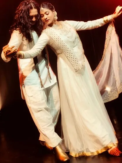 Dressed in white, we explore the softer, more spiritual side of the Flamenco-Kathak fusion. It’s a performance that feels ethereal and deeply connected.
