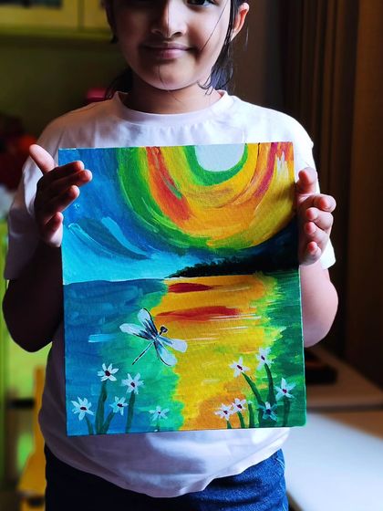 A lovely dragonfly painting created on a weekday. Our classes provide a perfect after-school activity to unwind and get creative.