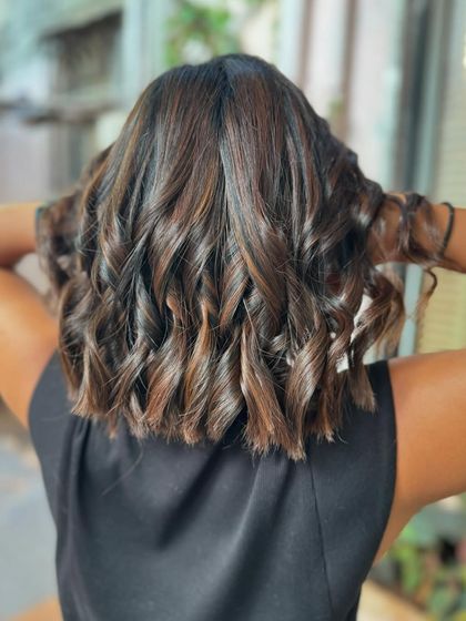 The soft waves in this rich espresso look add so much texture and movement. (No filter)