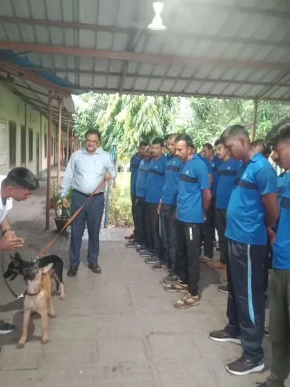 Demonstrating proper handling and communication techniques to a group of uniformed handlers. My goal is to improve the working relationship between handlers and their K9 partners.