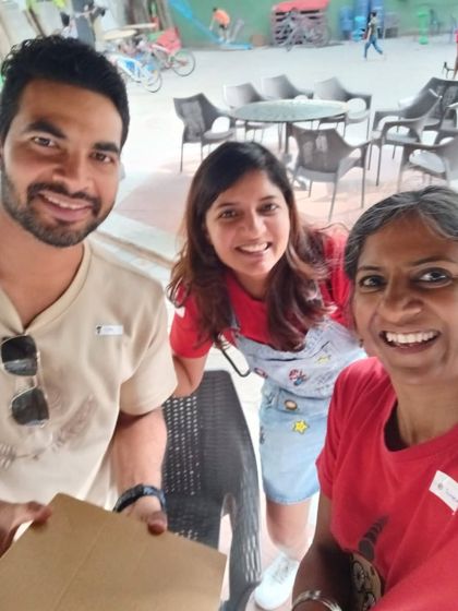 More happy winners at the Garage Sale. Thanks again to our generous sponsors.