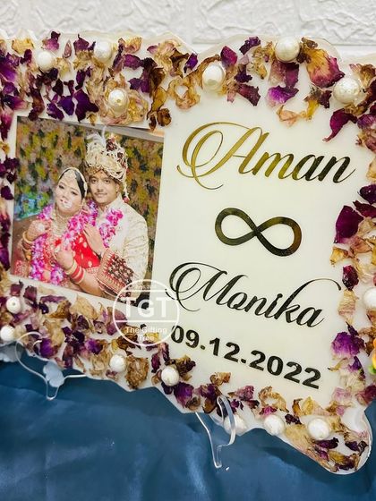 Varmala & Floral Preservation Frames photo 58