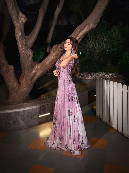 Modern Mehendi & Haldi Styles photo 3