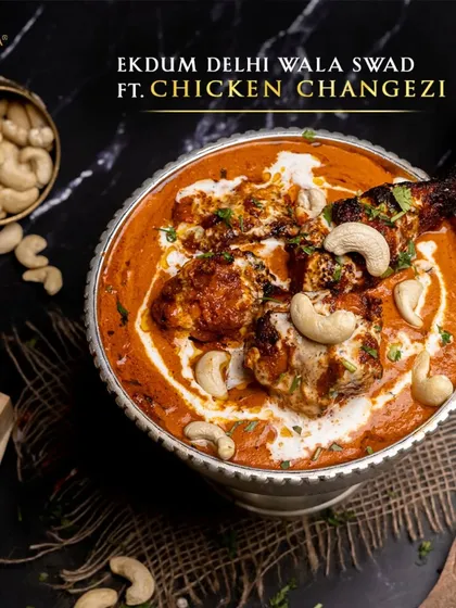 'Ekdum Delhi wala swad' is what you get with our Chicken Changezi. Tender tandoori chicken in a creamy, nutty gravy that's simply irresistible.