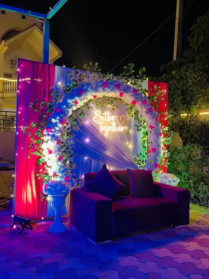 The same setup with slightly different lighting, showing how versatile it can be.