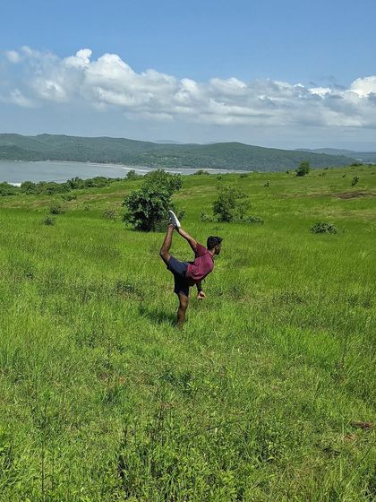 Rakshith Setty - Multi-Style Yoga Instruction My Personal Practice: Asanas & Insights photo 3